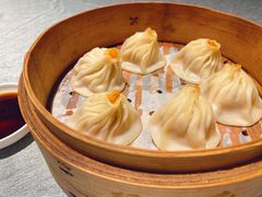 蟹粉小笼包-绿波廊(豫园店)
