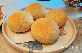 Snow Mountain Majesty