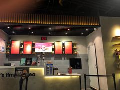 -THE ALLEY 鹿角巷(华润万象城店)