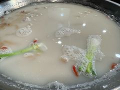 -老来福·非遗酸汤兔(凯旋路店)