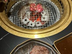 -山川小町·极番烧肉(新地假日广场店)