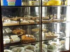 面包甜点陈列柜-嘉定凯悦·咖啡厅