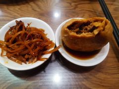 -清真吴记门钉肉饼·喜多利