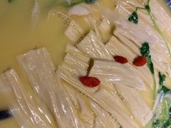 -旺顺阁鱼头泡饼(常营店)