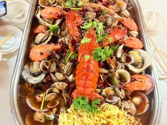 -老东镇啤酒屋海鲜加工·蒸汽海鲜·海鲜烧烤(台东店)