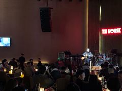 -TZ House音乐现场(来福士中心店)