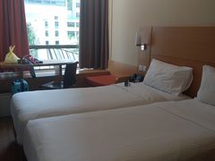 -宜必思新加坡诺维娜酒店