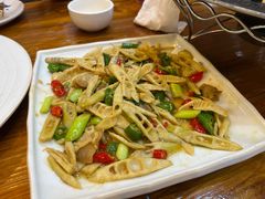 -下梅人家土菜馆(历史文化餐厅度假区店)