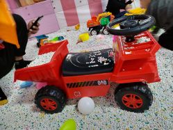 -萌乐拾光益智乐教园(雄资购物城店)