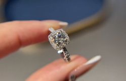 -钻石小鸟钻戒婚戒定制(石路店)