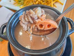 -莲餐厅·湖北菜·藕汤是头牌(愚园路店)