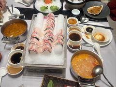 -红鼎豆捞·非遗鲍皇汤火锅(宝丰路店)