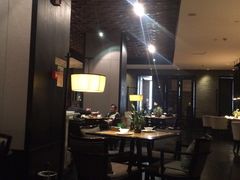 大堂-满旗楼 北京烤鸭·涮羊肉火锅(武昌店)