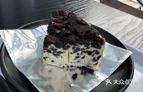 Ugly Cookie Basque Cake