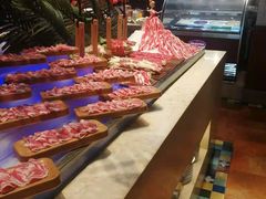 自助取餐区-亚马逊环球美食百汇(新城吾悦广场店)