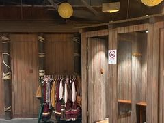 -暴风岛沉浸式体验馆(百联世纪店)