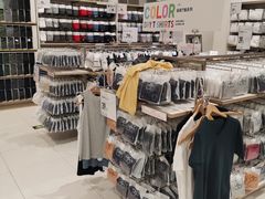 -优衣库(郑州二七万达广场店)