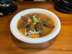 红扒羊肚菌酿虾胶-敏珠拉姆藏餐·南京厨房(富春江东街店)