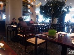 L层的自助环境-上海世茂皇家艾美酒店