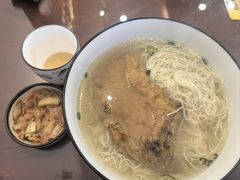 -百年老字号·观振兴蟹黄面·三虾面·苏式面(观前街富仁坊巷店)