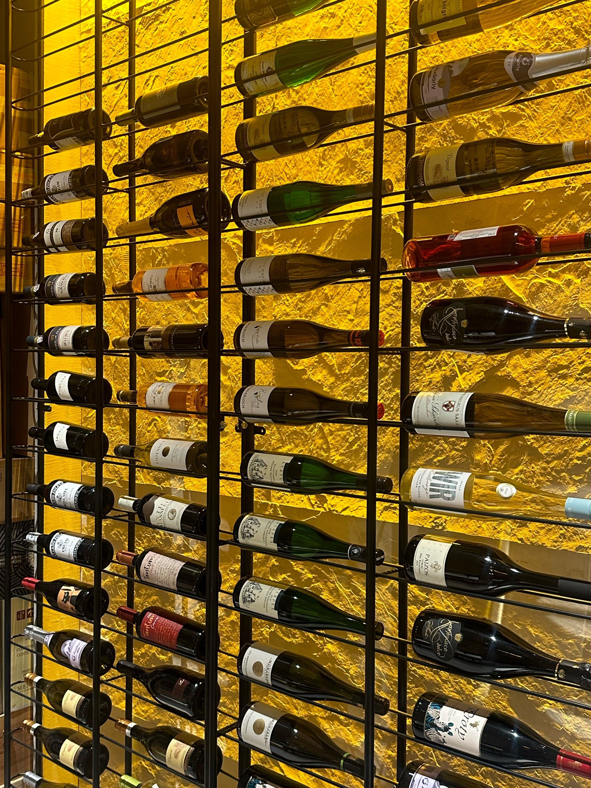 n
#0元玩转这座城#干红葡萄酒#白葡萄酒#喝