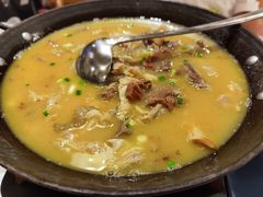 -霄汉牛三鲜湖北砂锅菜(万松园2店)