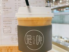 风味拿铁-是啡·日式精品咖啡(东门太阳百货店)