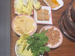 -阿润打边炉·鲜切鸡煲(华漕店)