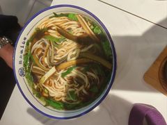 -镇南锅盖面馆(解放路店)