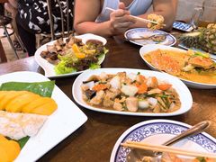-Dang restaurant (patong phuket)