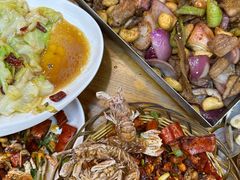 -老东镇啤酒屋海鲜加工·蒸汽海鲜·海鲜烧烤(台东店)