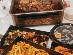 -老东镇啤酒屋海鲜加工·蒸汽海鲜·海鲜烧烤(台东店)