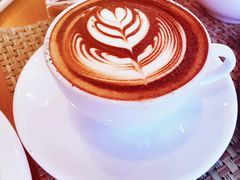 -Chom Cafe and Restaurant