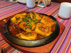 -香巴拉云南餐厅(华莱坞店)