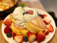 草莓舒芙蕾松饼-WOKKA by艮上(中海环宇荟店)