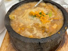 -品海楼·大连海胆锅贴馆(东港店)