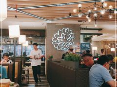 大堂-黄记煌三汁焖锅(银盆岭万达广场店)
