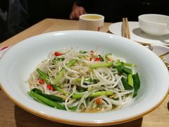 韭菜炒胖豆芽-湘阁里辣(沙井华润万家店)