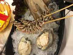 -鲜入围煮花胶鸡海鲜火锅