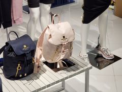 -fila(日月光中心广场店)