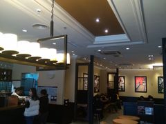 大堂-星巴克臻选(威海威高广场店)