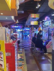 -卡通尼乐园(宝山龙湖天街店)