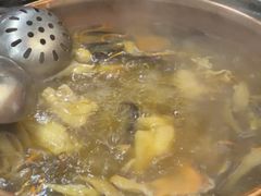 菌菇鸡煲-阿山卓·野生菌火锅·纳西火塘烤肉