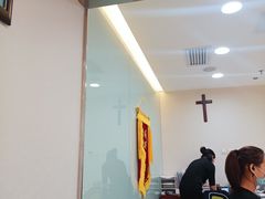 -蒙恩齿科(福田金中環店)