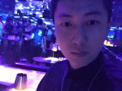 -SPACE(欢乐颂购物中心店)