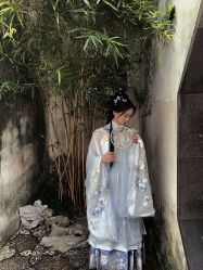 -一揽芳华汉服旗袍体验馆(拙政园店)