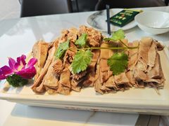 手抓羊肉-马老六清真餐厅(雁滩店)