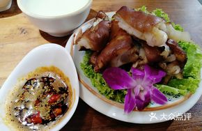 Braised Pork Trotter
