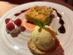 苹果酥配香草冰淇淋-卡本妮法餐厅·北京和平宾馆