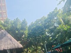 -三亚湾海居铂尔曼度假酒店